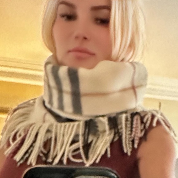 Authentic BURBERRY Nova Check Fringed Snood/Scarf - Picture 5 of 7